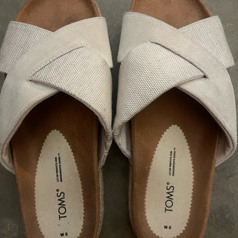 TOMS Women's Tan Espadrille Slides